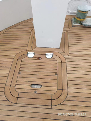 Das professionelle Team des Quellherstellers Myanmar Teakholz passt Dienstleistungen f&uuml;r Yachtdecks an