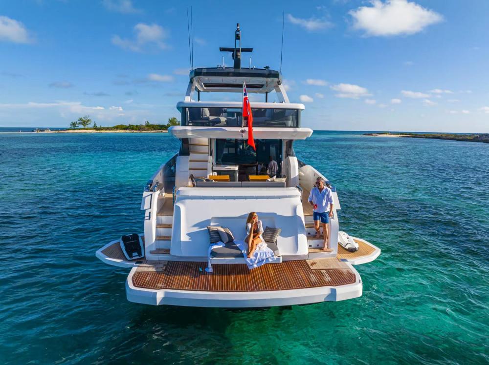 Yuli si unisce a Xianli Shipbuilding: progetto CLB88 Yacht Deck, interpretando un nuovo capitolo del lusso in teak