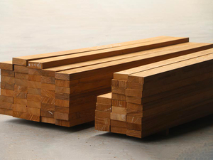 Legno crudo importato, teak in Myanmar, personalizzato in base alla domanda, produttore cinese Teak Board