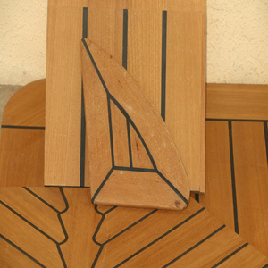 Soluzioni personalizzate con eccellenti dettagli di artigianato per la sicurezza e la conformità ai mazzi di yacht in teak